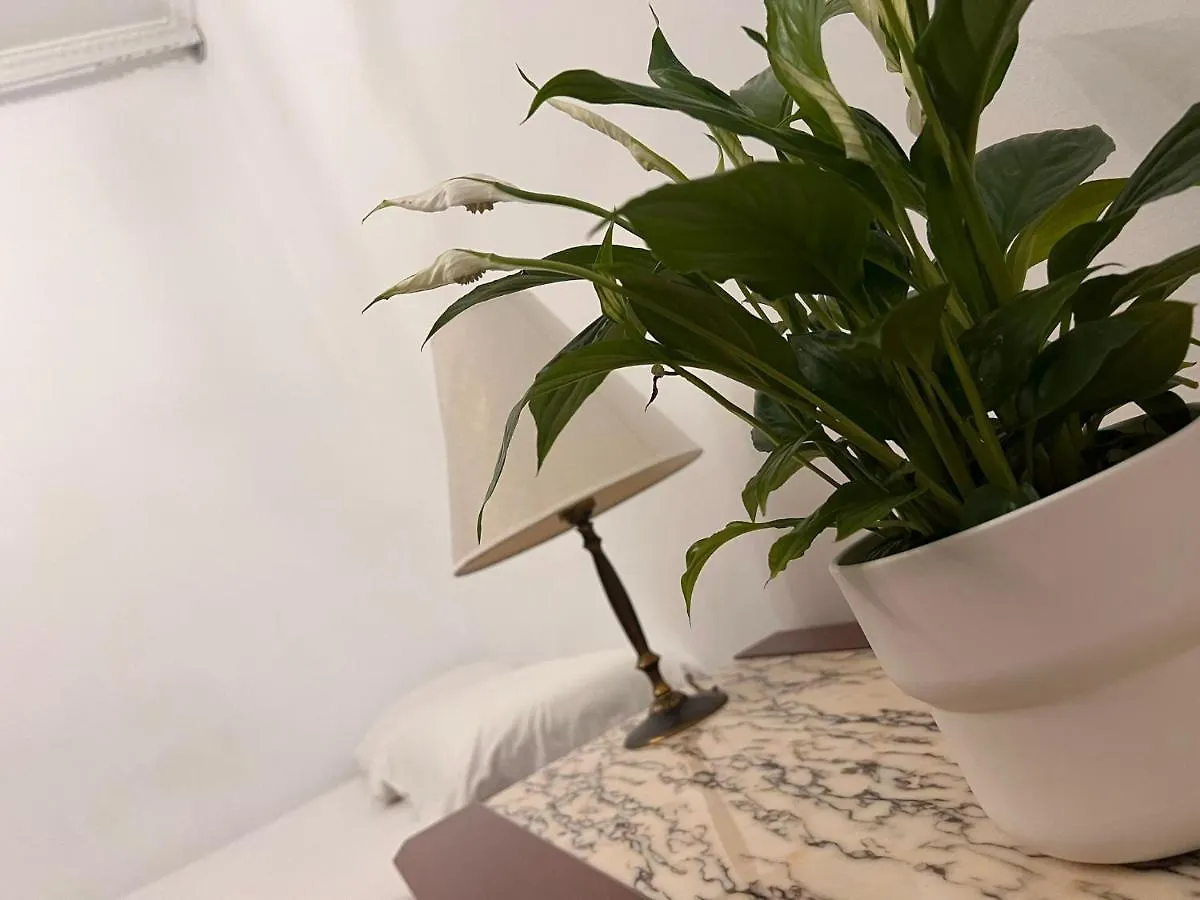 Room Familiar Sants Barcelona 0*,  España